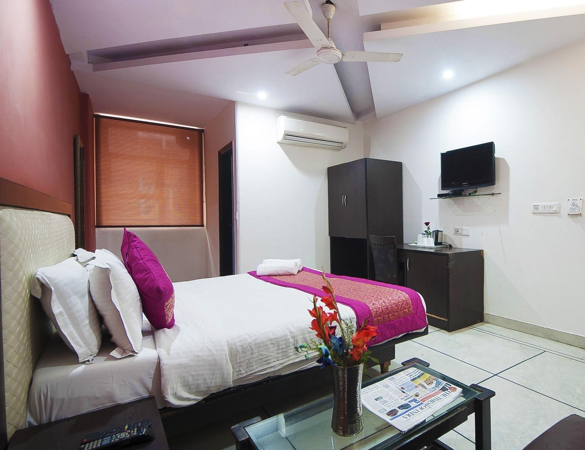 Hotel Apra Inn Új-Delhi Kültér fotó