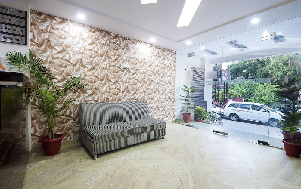 Hotel Apra Inn Új-Delhi Kültér fotó