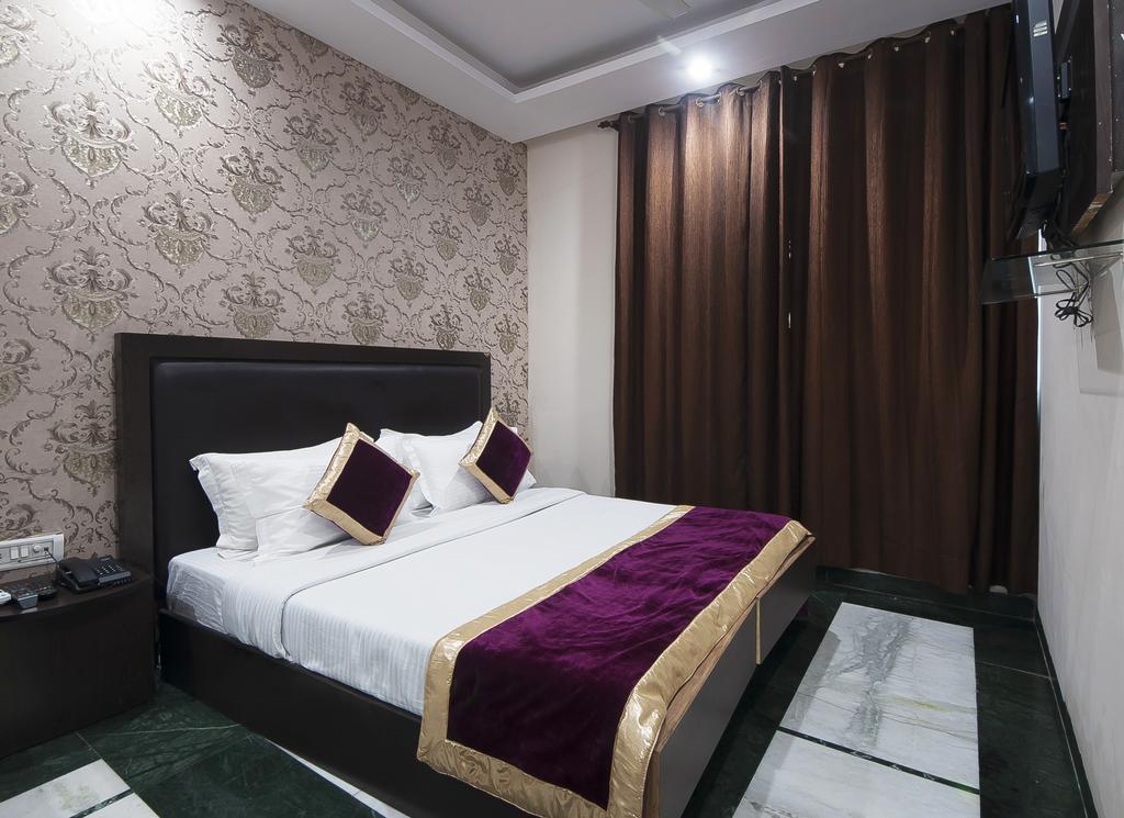 Hotel Apra Inn Új-Delhi Kültér fotó