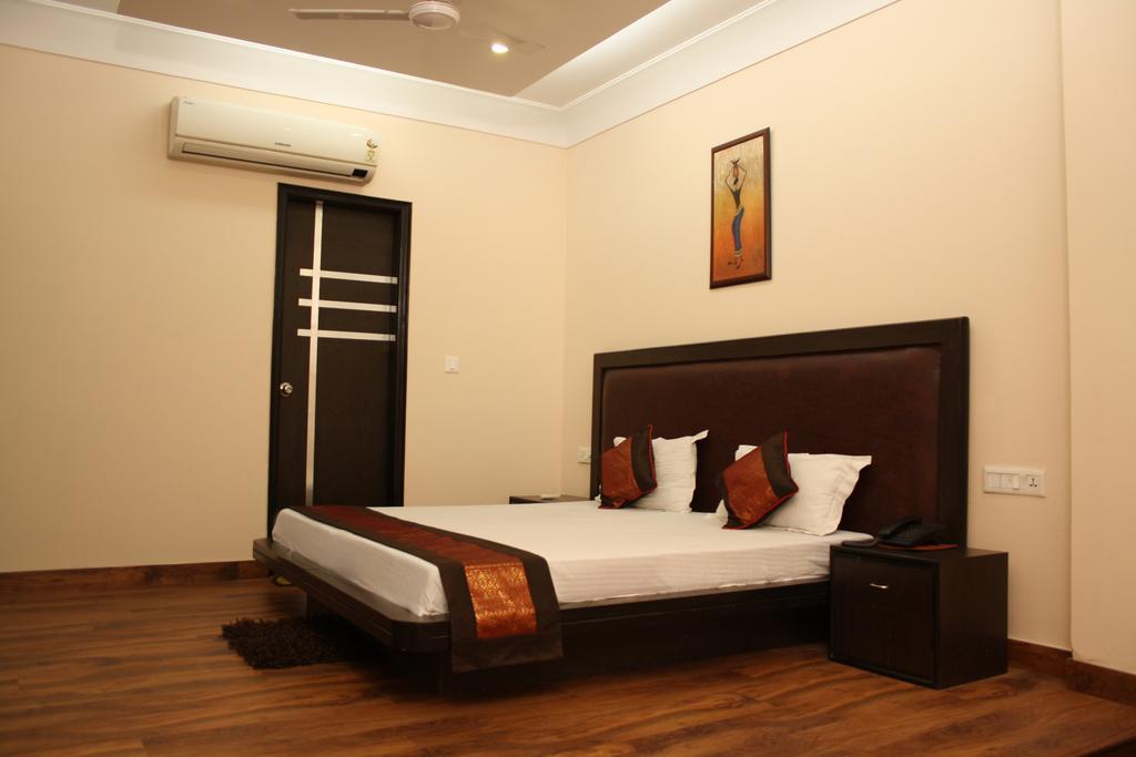 Hotel Apra Inn Új-Delhi Kültér fotó